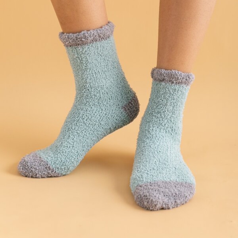 Cozy Fuzzy Socks 5 pack Set Minimalist - Picture 2 of 5